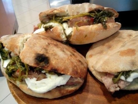 panino-salsiccia-e-friarielli